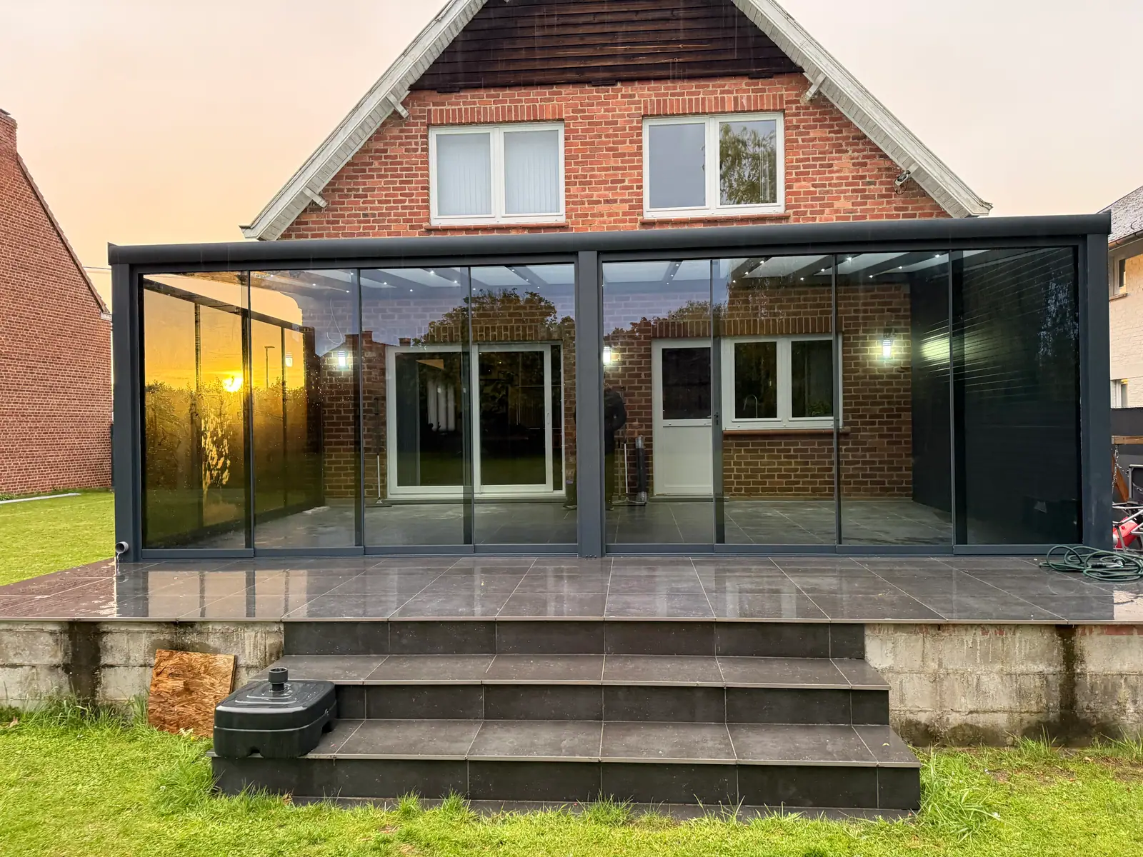 Veranda op een verhoogd terras — foto 1